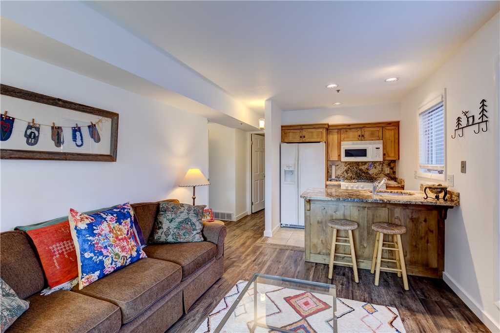 Fairway Village 2570 Grand Vacation Homes