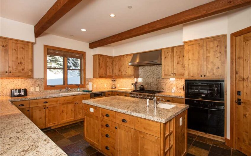 Granite Ridge Ski Lodge, 3217 Washakie Road, Teton Village