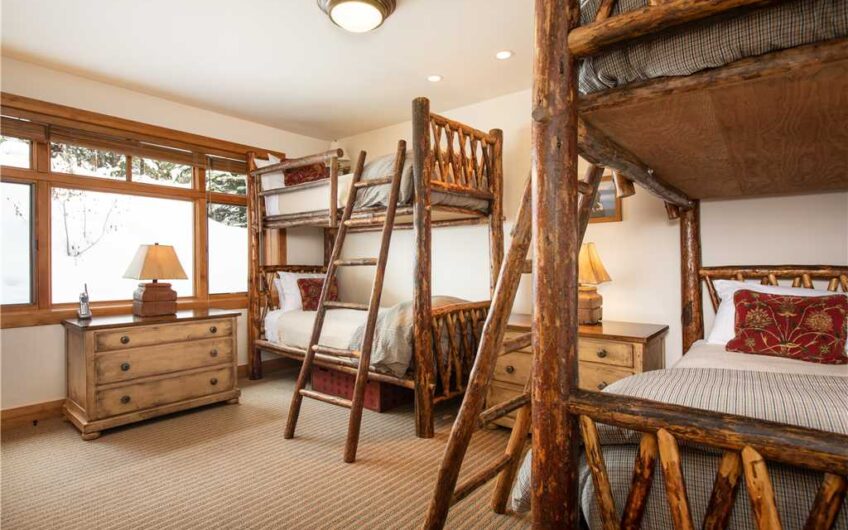 Granite Ridge Ski Lodge, 3217 Washakie Road, Teton Village